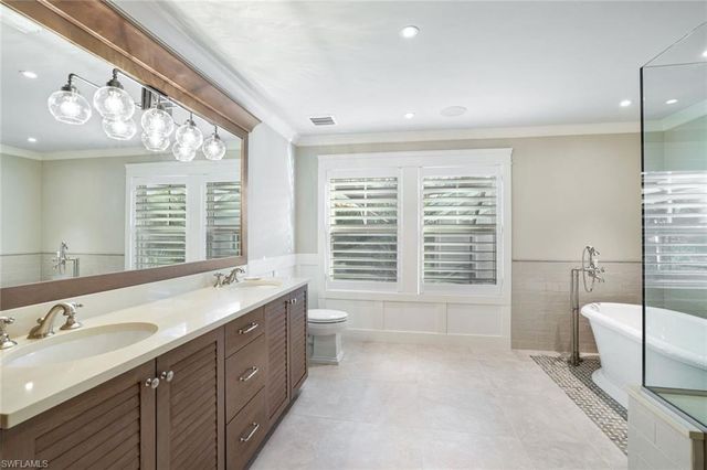 444 2nd AVE N, Naples, FL 34102