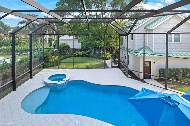 444 2nd AVE N, Naples, FL 34102