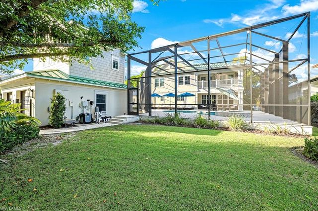 444 2nd AVE N, Naples, FL 34102