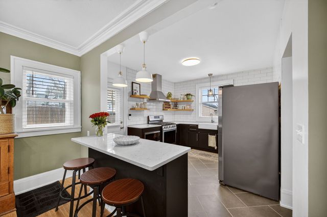 3621 Woodland Avenue, Des Moines, IA 50312