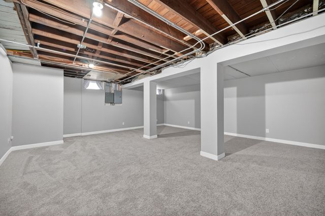 3621 Woodland Avenue, Des Moines, IA 50312