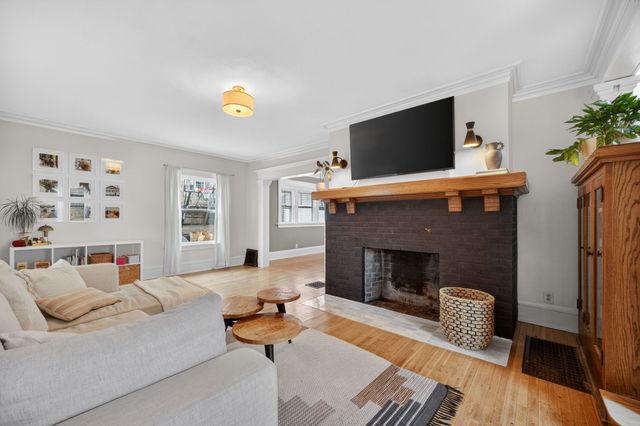 3621 Woodland Avenue, Des Moines, IA 50312