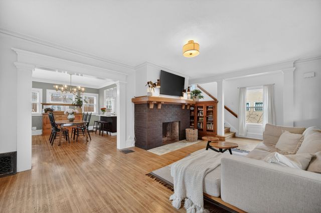 3621 Woodland Avenue, Des Moines, IA 50312