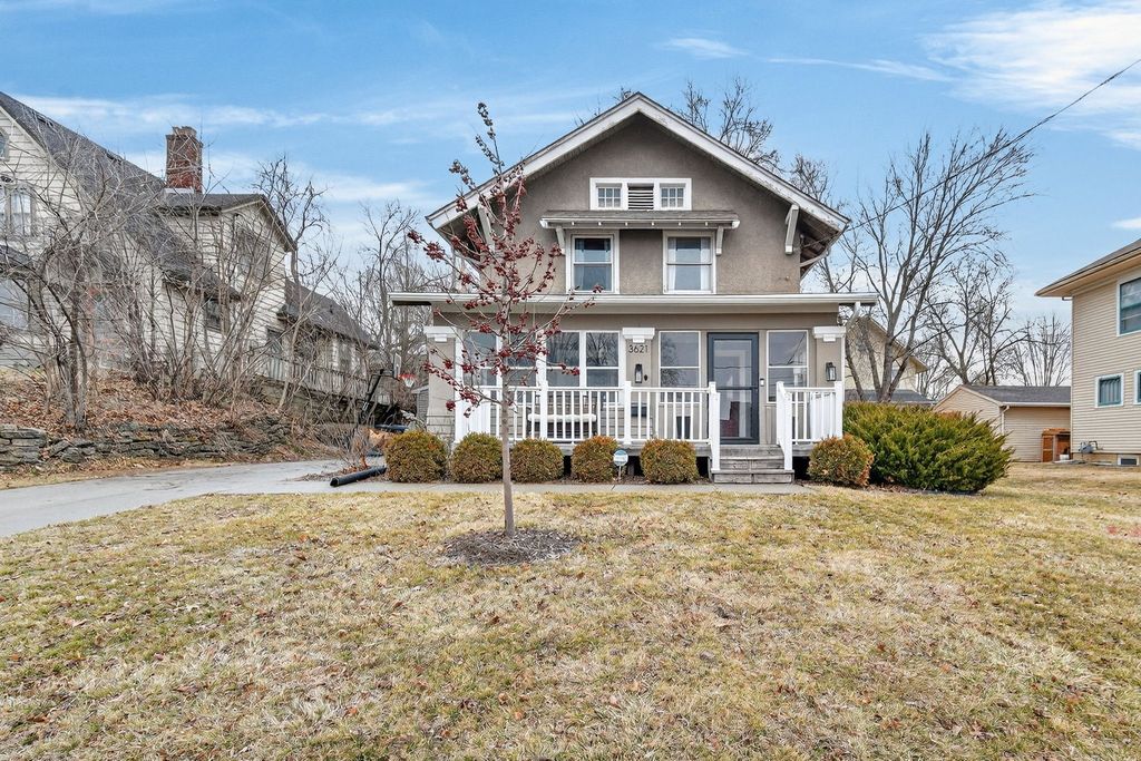 3621 Woodland Avenue, Des Moines, IA 50312