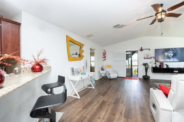 67 El Camino Real, Port St. Lucie, FL 34952