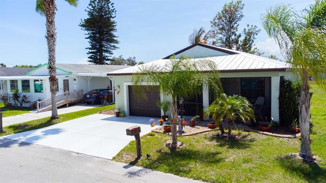 67 El Camino Real, Port St. Lucie, FL 34952
