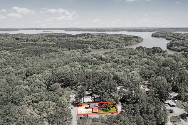 156 Chuckwood Dr, Springville, TN 38256