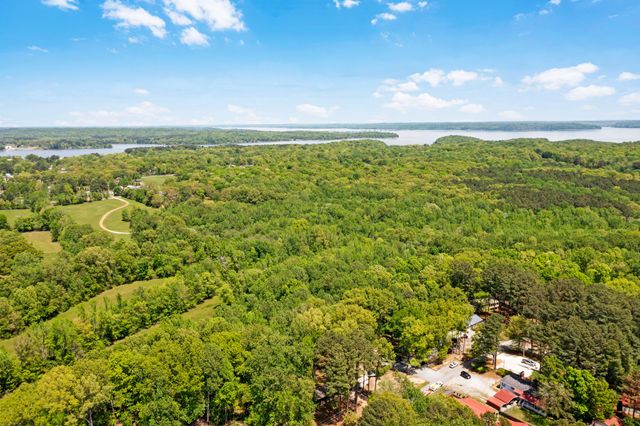 156 Chuckwood Dr, Springville, TN 38256