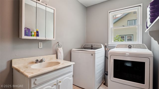 409 W Filmore Street, Winterset, IA 50273
