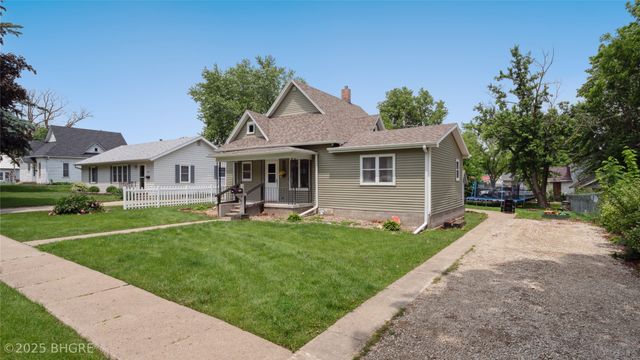 409 W Filmore Street, Winterset, IA 50273