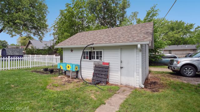 409 W Filmore Street, Winterset, IA 50273