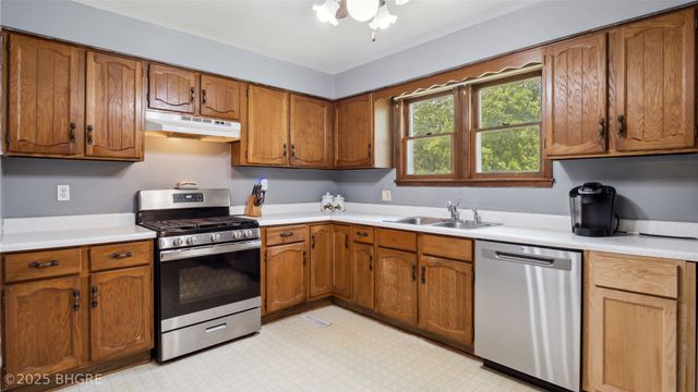 409 W Filmore Street, Winterset, IA 50273