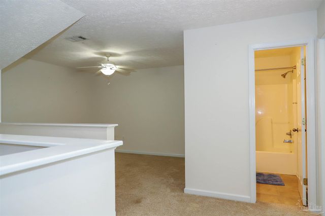 1342 Tiger Lake Dr, Gulf Breeze, FL 32563