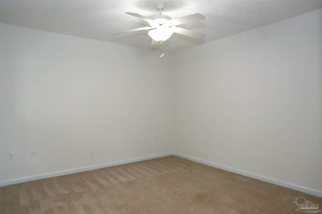 1342 Tiger Lake Dr, Gulf Breeze, FL 32563