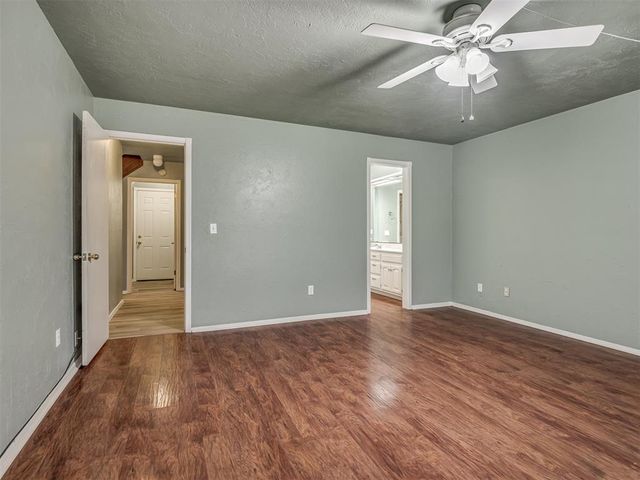 9923 Hefner Village Place, Oklahoma City, OK 73162