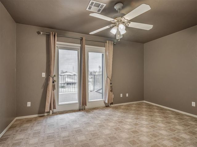 9923 Hefner Village Place, Oklahoma City, OK 73162