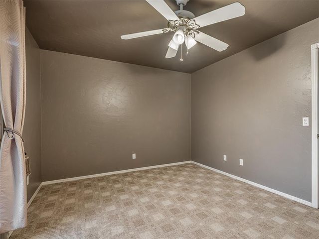 9923 Hefner Village Place, Oklahoma City, OK 73162