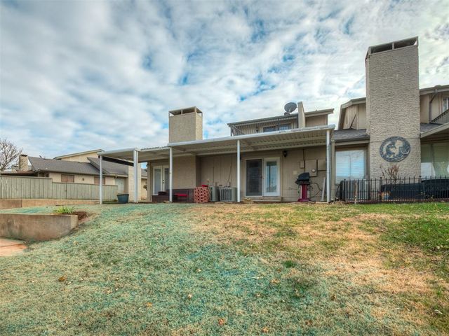 9923 Hefner Village Place, Oklahoma City, OK 73162