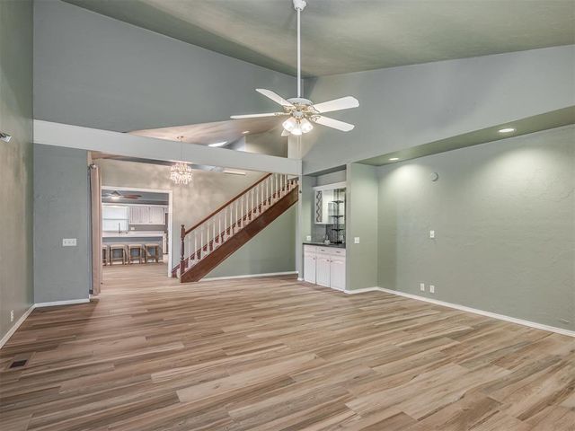 9923 Hefner Village Place, Oklahoma City, OK 73162