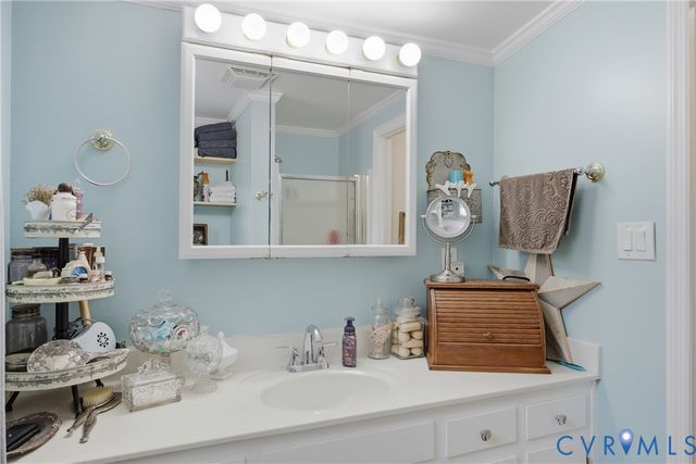 616 Pinehurst Ave, Colonial Heights, VA 23834