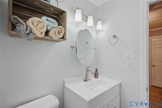 616 Pinehurst Ave, Colonial Heights, VA 23834