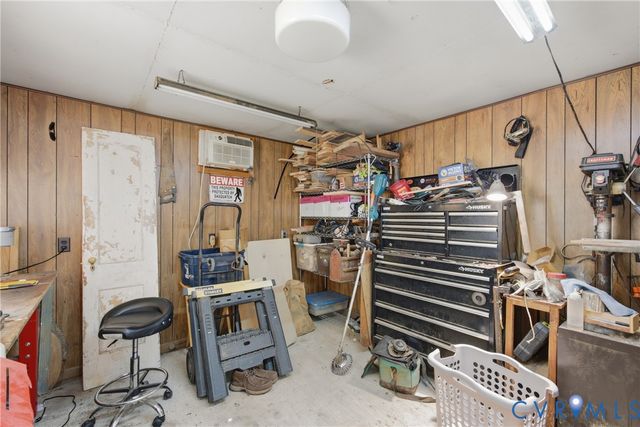 616 Pinehurst Ave, Colonial Heights, VA 23834