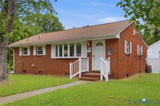 616 Pinehurst Ave, Colonial Heights, VA 23834