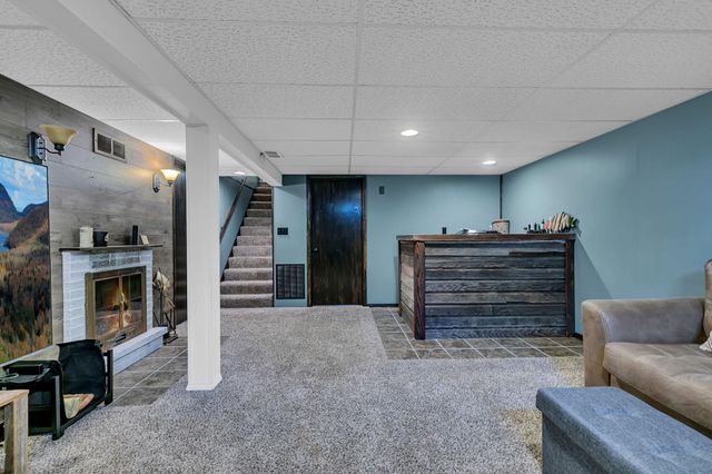916 River Avenue S, Sauk Rapids, MN 56379