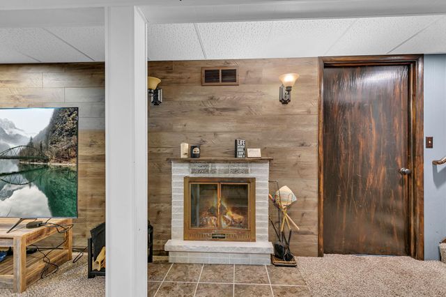 916 River Avenue S, Sauk Rapids, MN 56379