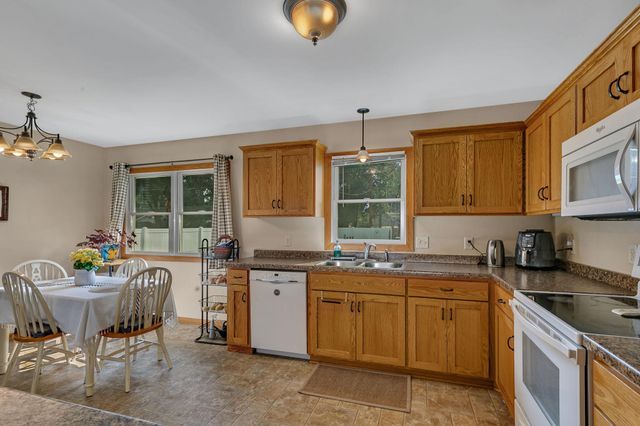 916 River Avenue S, Sauk Rapids, MN 56379