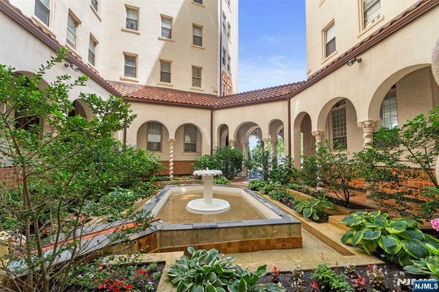 400 Deal Lake Drive 7H, Asbury Park, NJ 07712