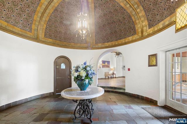 400 Deal Lake Drive 7H, Asbury Park, NJ 07712