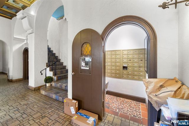 400 Deal Lake Drive 7H, Asbury Park, NJ 07712