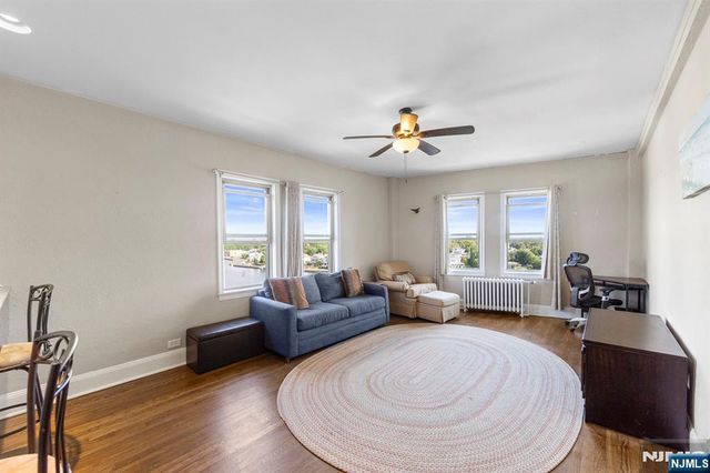 400 Deal Lake Drive 7H, Asbury Park, NJ 07712