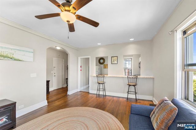 400 Deal Lake Drive 7H, Asbury Park, NJ 07712