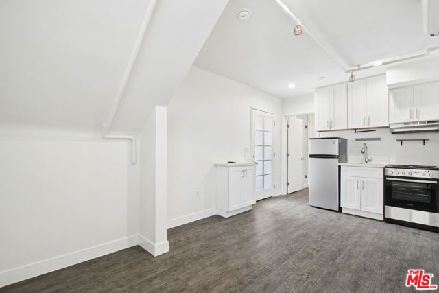 9221 Alcott Street 4, Los Angeles, CA 90035