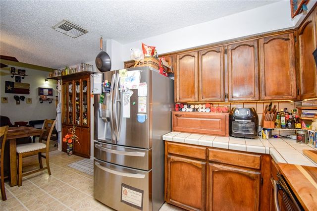 921 Red Poll Cir, Corpus Christi, TX 78418