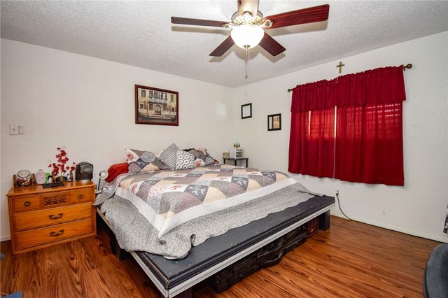 921 Red Poll Cir, Corpus Christi, TX 78418