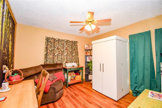 921 Red Poll Cir, Corpus Christi, TX 78418