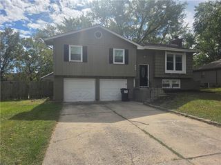 809 NE Mulberry Street, Lee's Summit, MO 64086