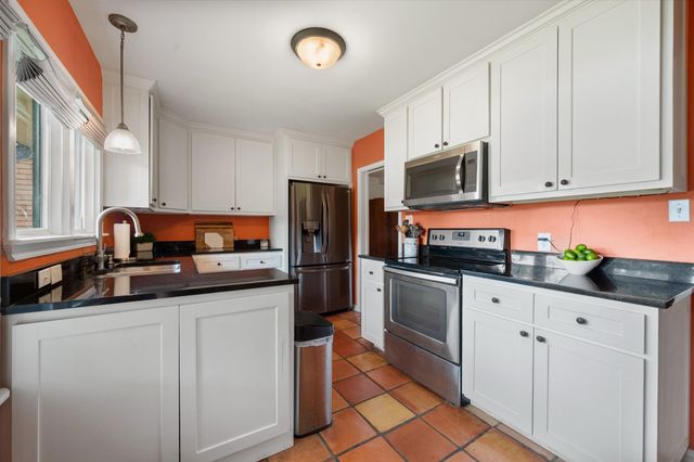 4001 Trail Lake Drive, Fort Worth, TX 76109