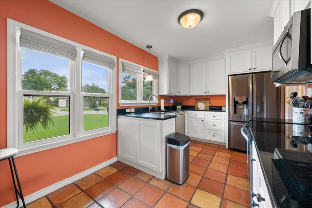 4001 Trail Lake Drive, Fort Worth, TX 76109