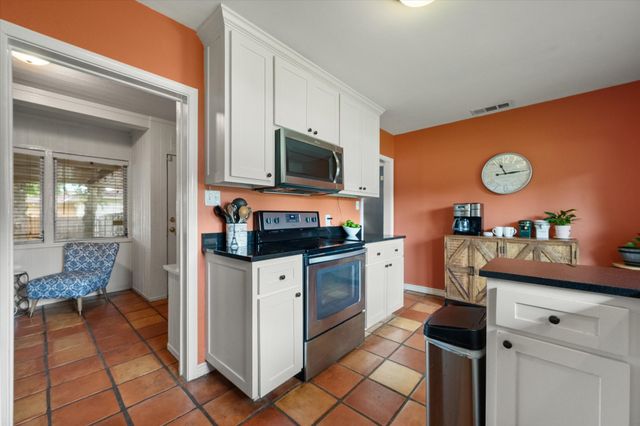 4001 Trail Lake Drive, Fort Worth, TX 76109
