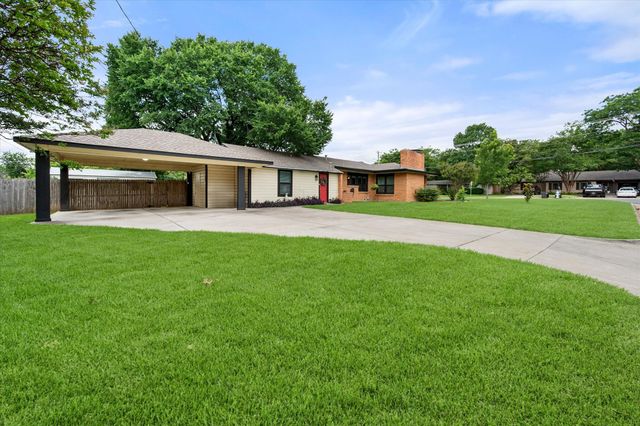 4001 Trail Lake Drive, Fort Worth, TX 76109