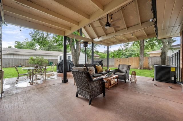 4001 Trail Lake Drive, Fort Worth, TX 76109