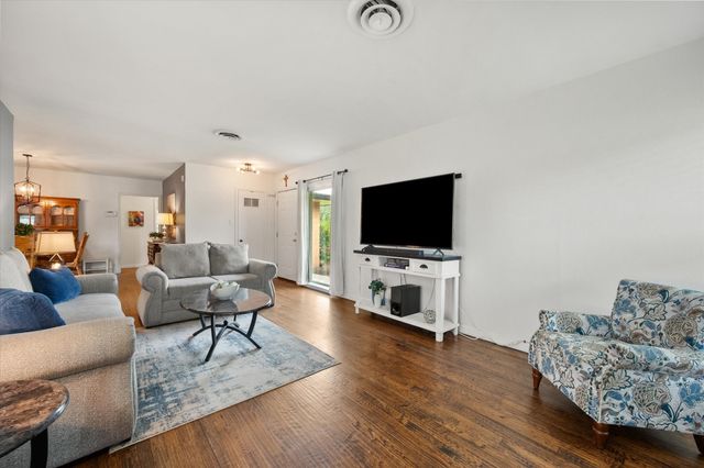 4001 Trail Lake Drive, Fort Worth, TX 76109