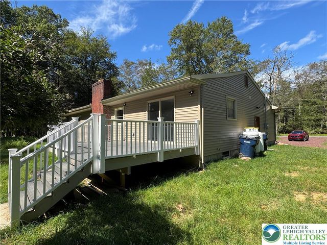 52 Tanglewood Drive, Penn Forest Twp, PA 18210