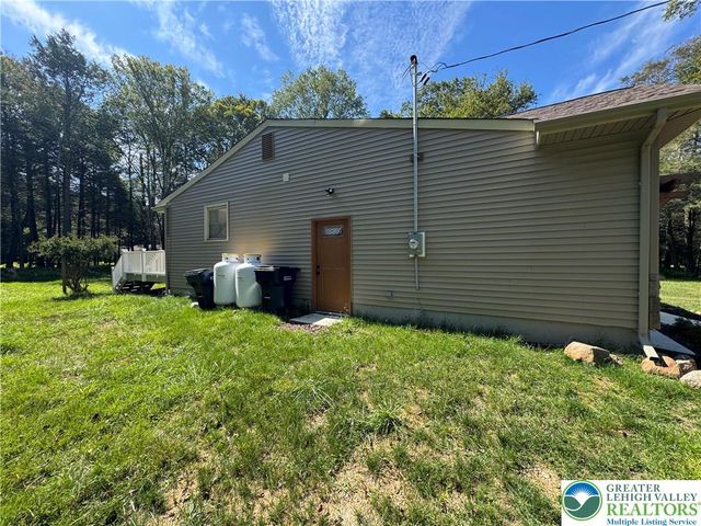 52 Tanglewood Drive, Penn Forest Twp, PA 18210