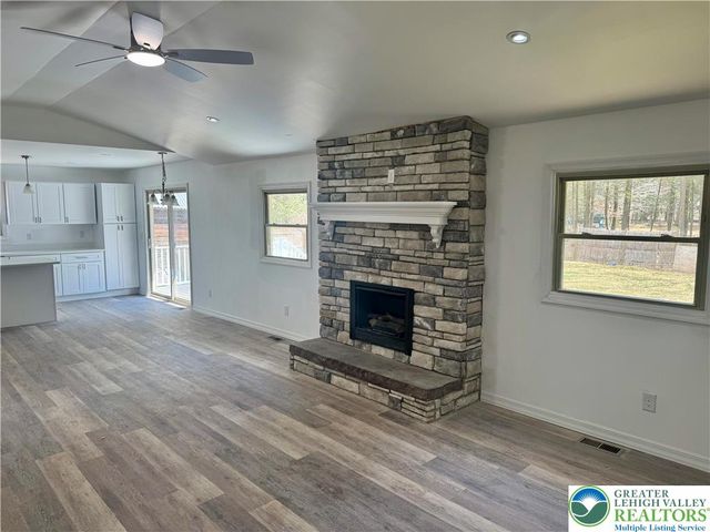 52 Tanglewood Drive, Penn Forest Twp, PA 18210