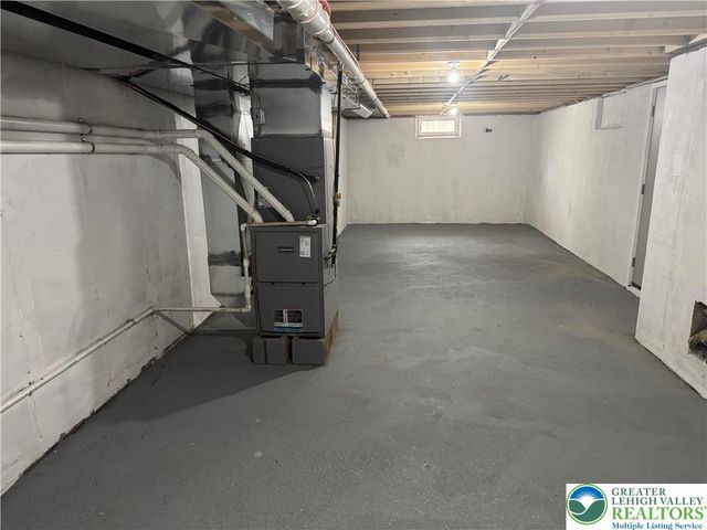 52 Tanglewood Drive, Penn Forest Twp, PA 18210